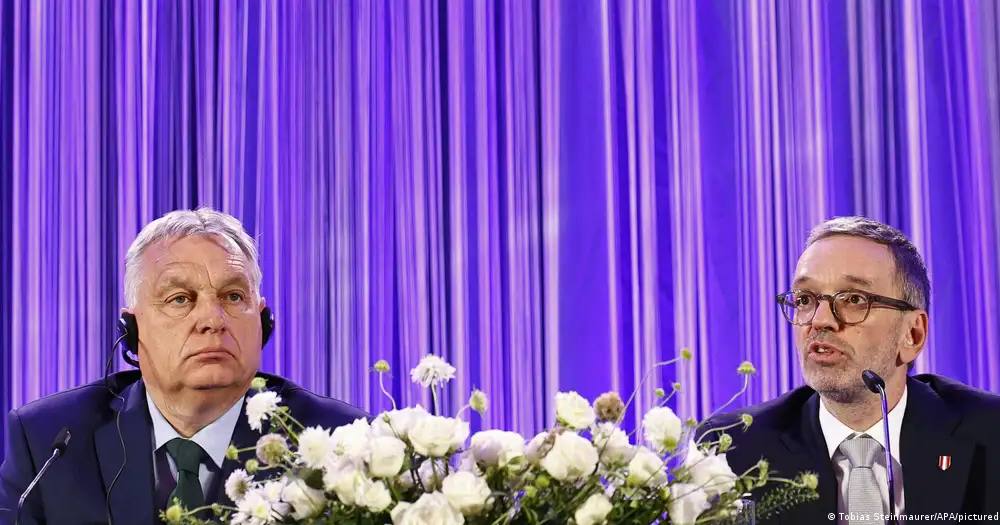Віктор Орбан (ліворуч) і лідер Партії свободи Австрії Герберт Кікль оголошують про створення нового правого альянсу, 30 червня 2024 / Фото APA