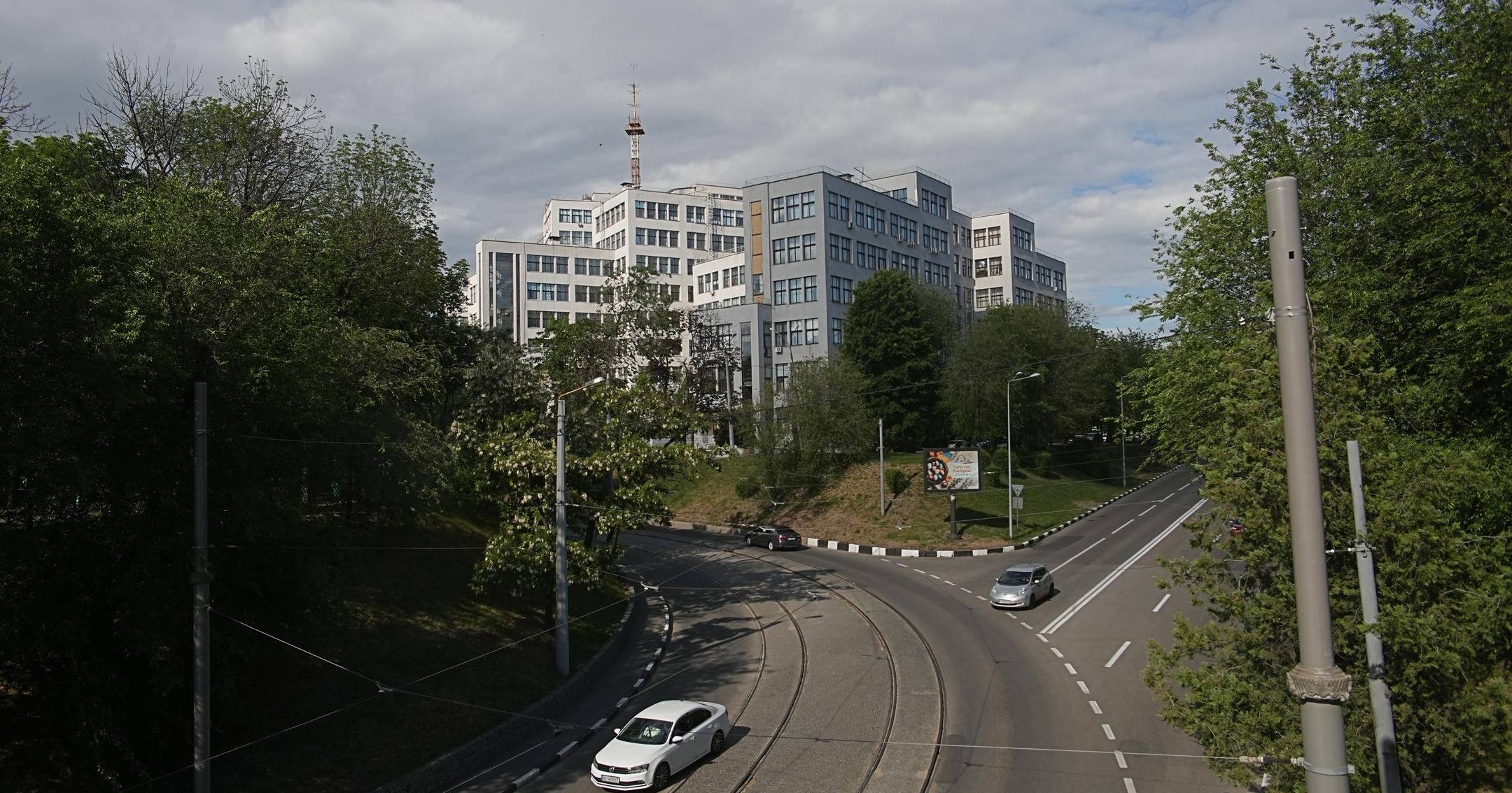 Харків. Вид на Держпром з боку Клочківського узвозу / Фото Суспільне