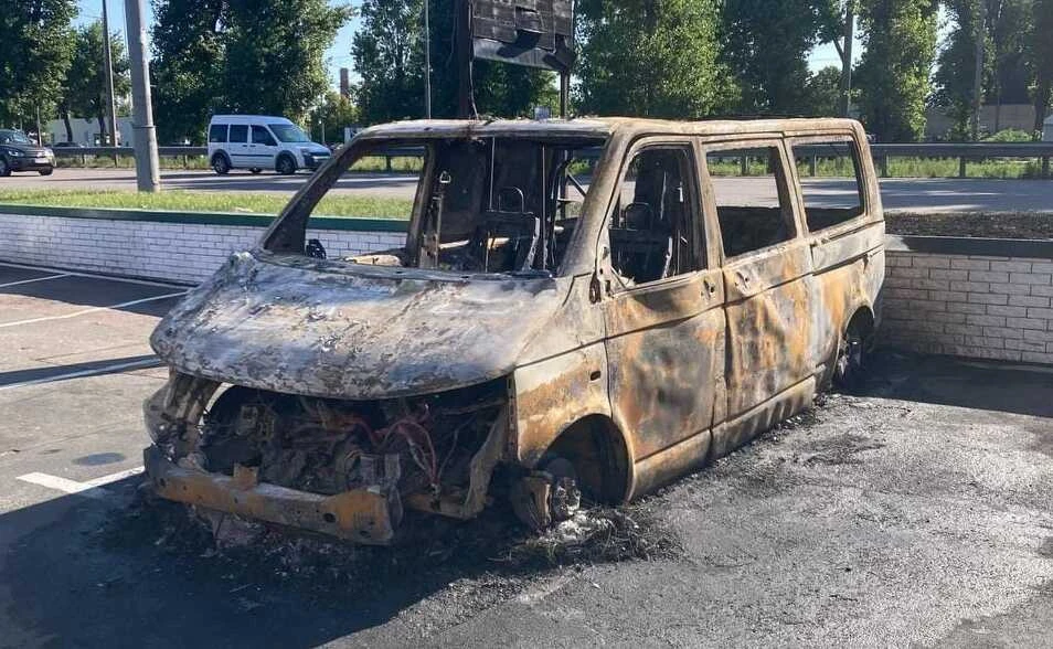 Згоревшее авто / Виктория Ковач