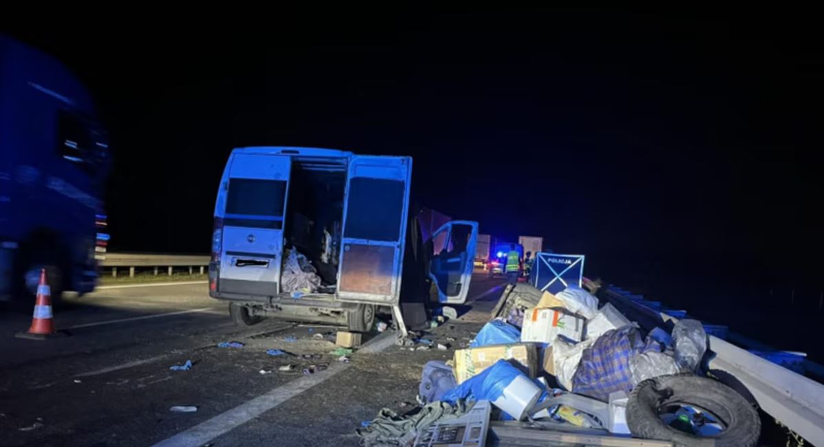 Мікроавтобус з українцями потрапив у ДТП у Польщі / Фото: TVP3 Poznań