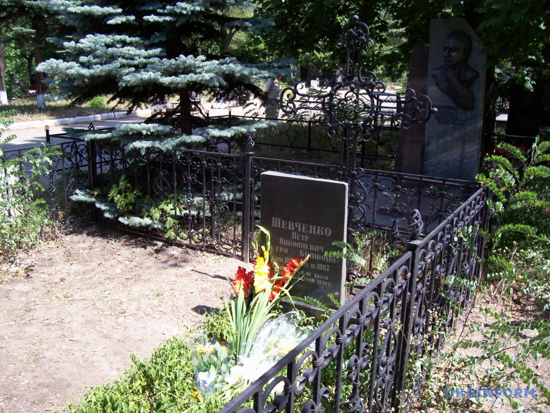Могила Петра Шевченка / Укрінформ