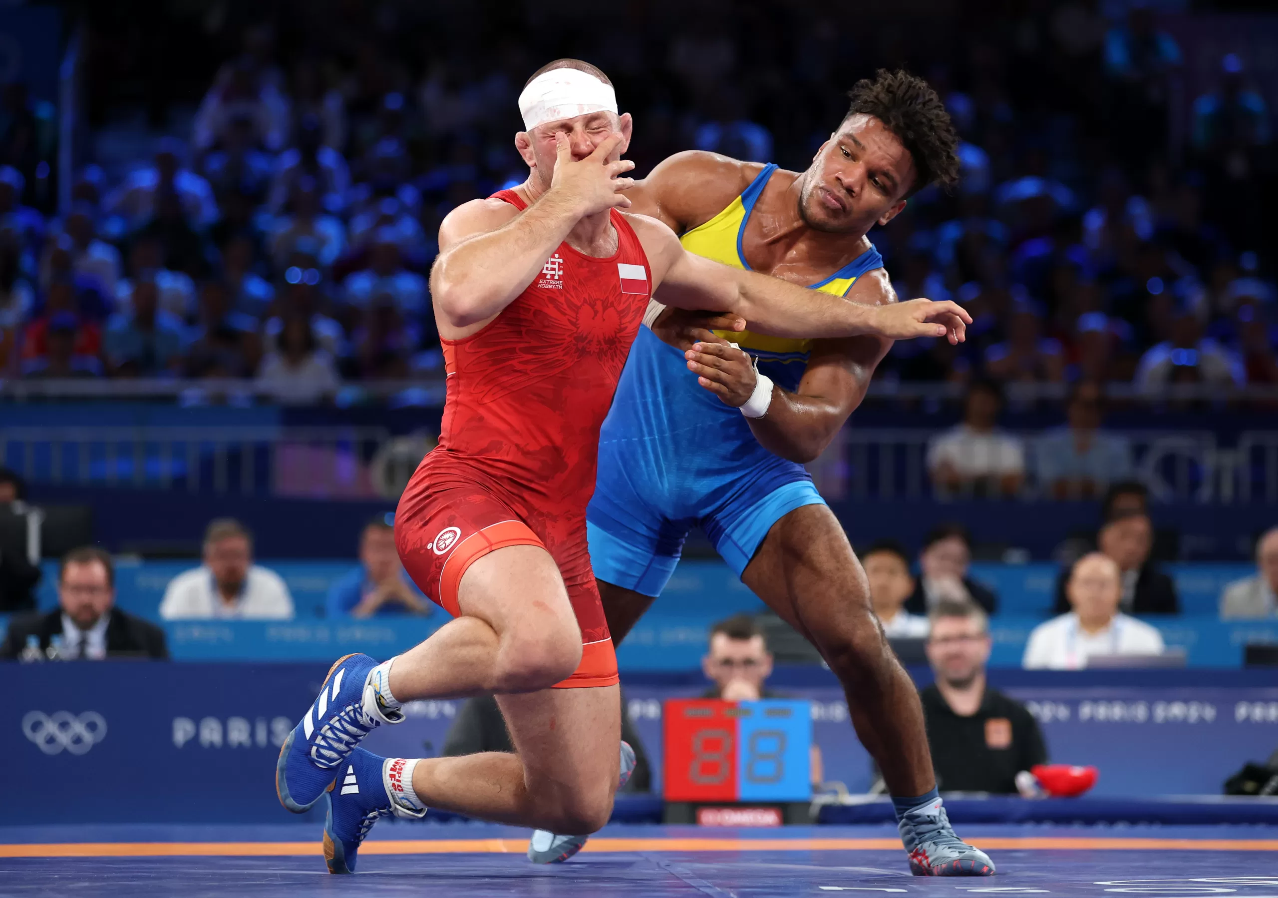 Украинский спортсмен Жан Беленюк одолел представителя Польши Аркадиуша Кулинича / Фото: Фото: Getty Images/Global Images Ukraine