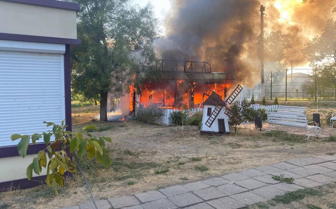 Пожежа після російського удару / Фото: Офіс генпрокурора