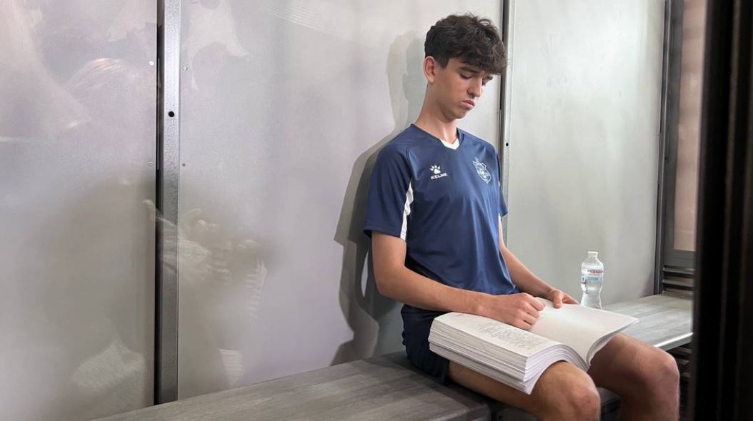 Підозрюваний у вбивстві Ірини Фаріон у залі суду / Фото: Суспільне