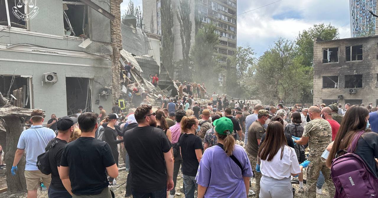 Наслідки ракетного удару по Охматдиту 8 липня 2024 / Фото Офіс Генпрокурора України