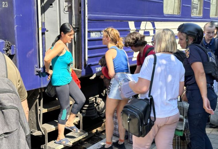 Эвакуационный поезд в Донецкой области / Фото: Суспільне