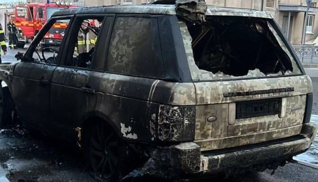 Спалене автівка військових у Харківській області / Фото: Нацполіція