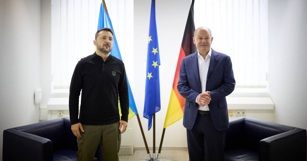 Канцлер Німеччини Олаф Шольц і президент України Володимир Зеленський під час зустрічі у Франкфурті-на-Майні, 6 вересня 2024 року / Фото ОПУ