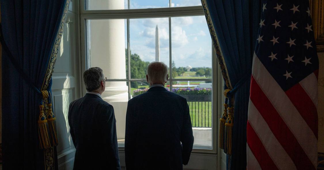 Президент США Байден встретился с премьер-министром Великобритании Стармером, чтобы обсудить общие внешнеполитические приоритеты, сотрудничество в области экологически чистой энергии и возможности для углубления наших экономических связей / Фото The White House