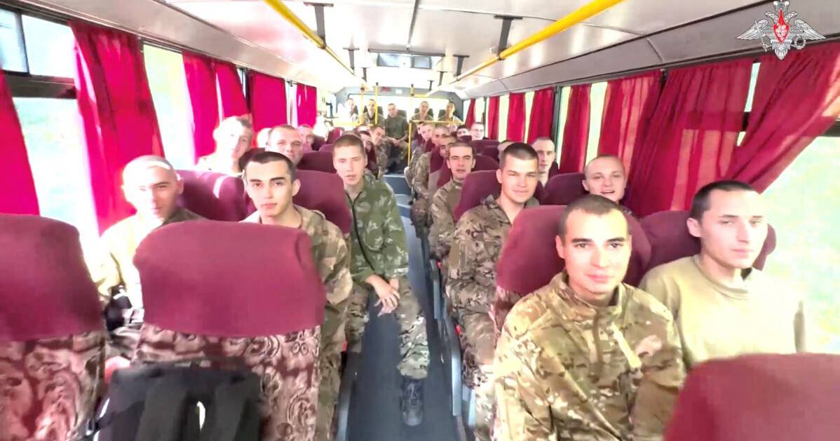 Российские военнослужащие, освобожденные из украинского плена во время обмена 14 сентября 2024 года / Фото МО России