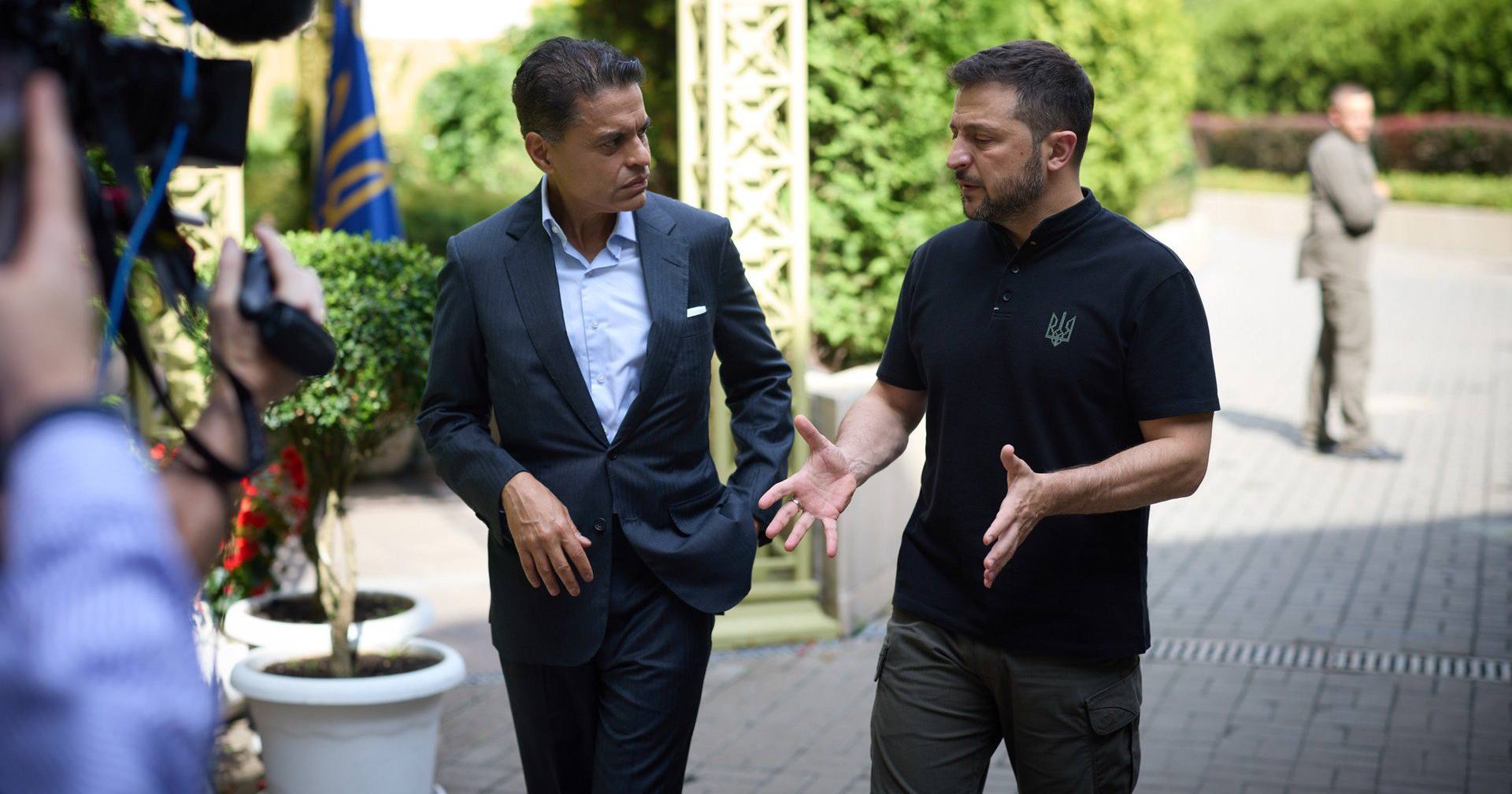 Володимир Зеленський і Фарід Закарія під час спілкування у Києві / Фото ОПУ