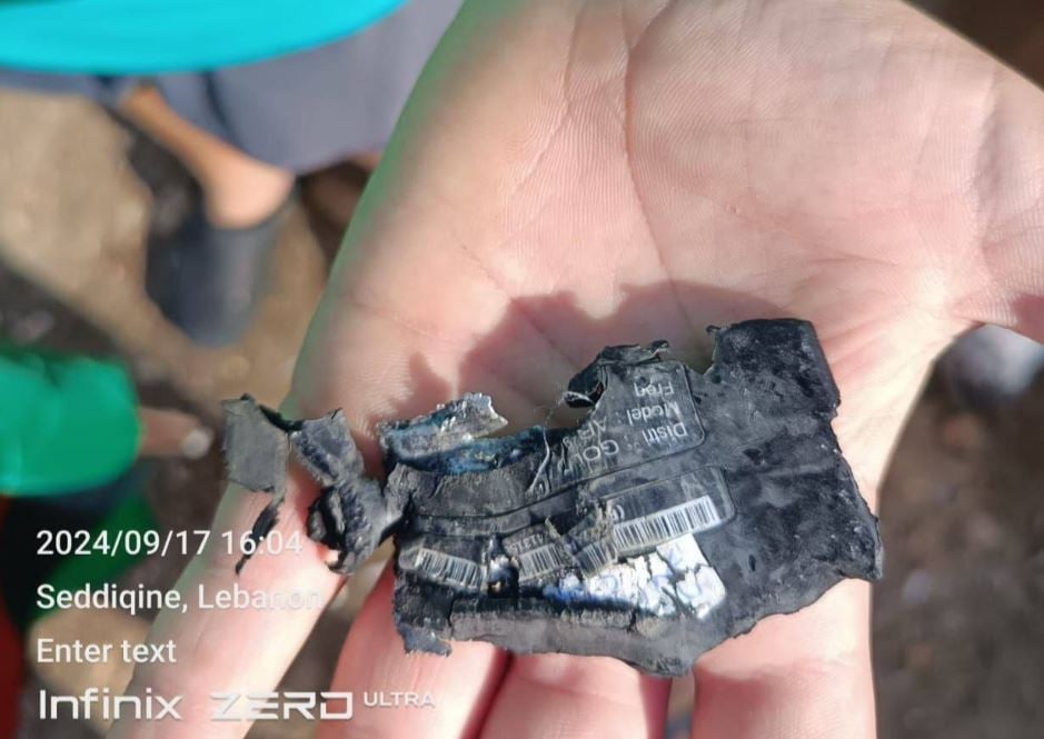 Підірваний пейджер одного з членів ліванської “Хізбалли” / Фото з відкритих джерел