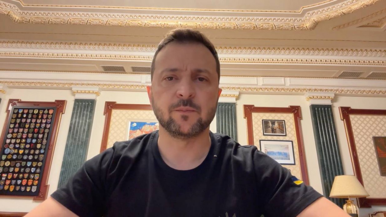 Кадр из вечернего обращения президента Владимира Зеленского