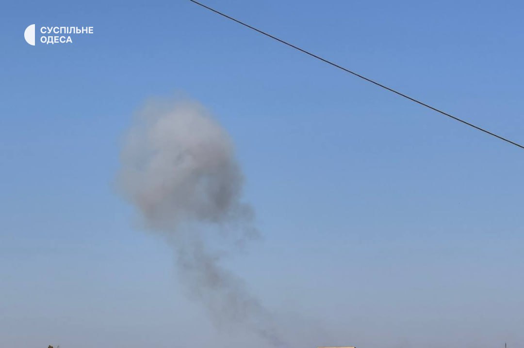 Дым на Одессой после российского обстрела / Фото: Суспільне