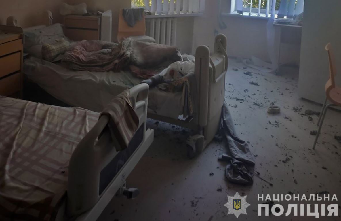 Последствия взрыва в городской больнице Запорожья / Фото: Нацполиция