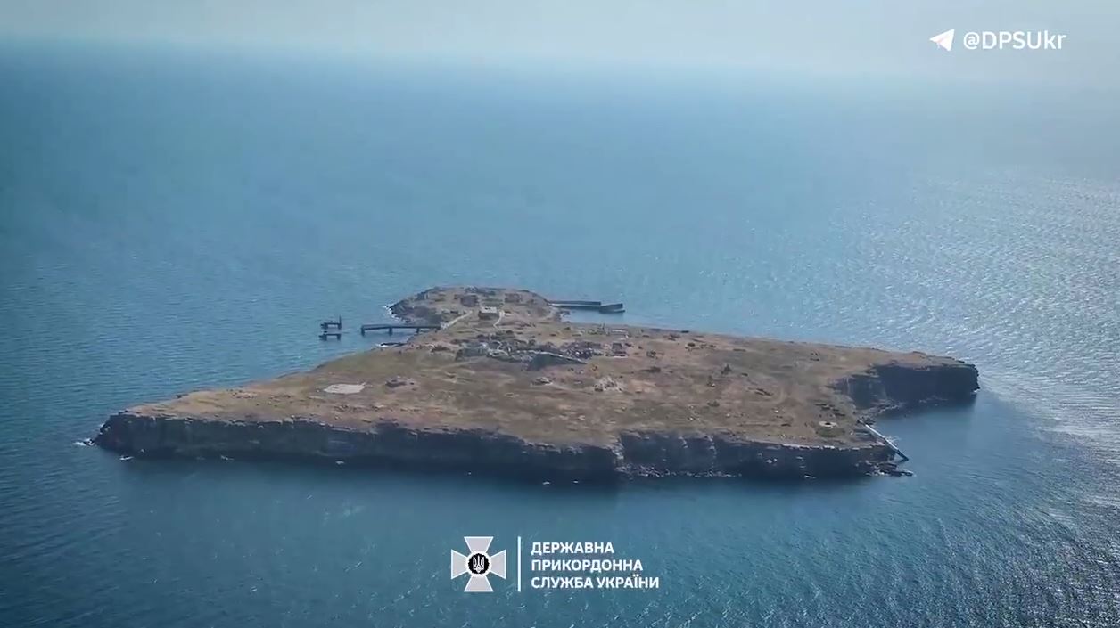 Остров Змеиный / Кадр из видео ГПСУ