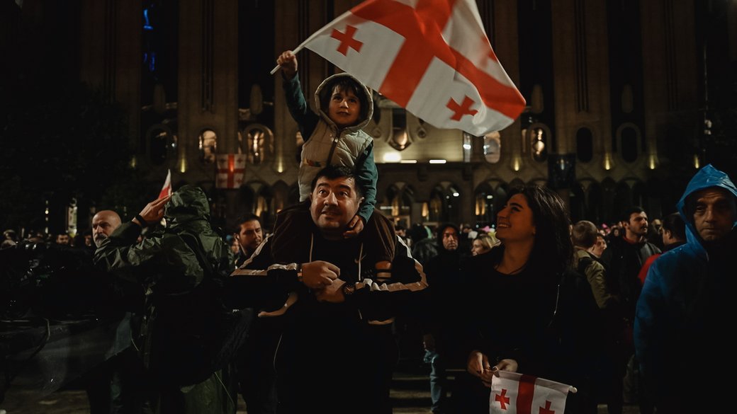 Протесты в столице Грузии Тбилиси против законопроекта "О прозрачности иностранного влияния" / Фото: Суспільне