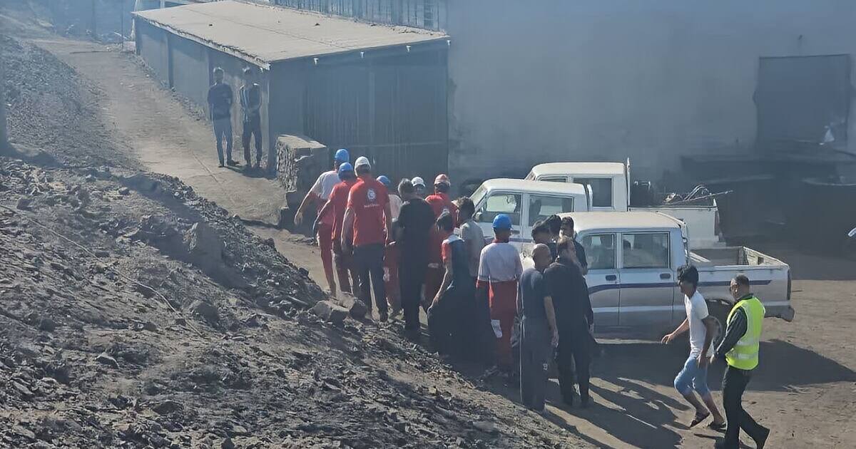 Число погибших в результате аварии на шахте Табас возросло до 30 человек / Фото IRNA