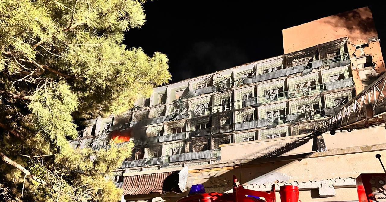 Поврежденное здание базы отдыха в Белгород-Днестровском районе / Фото телеграмм-канал @odeskaODA