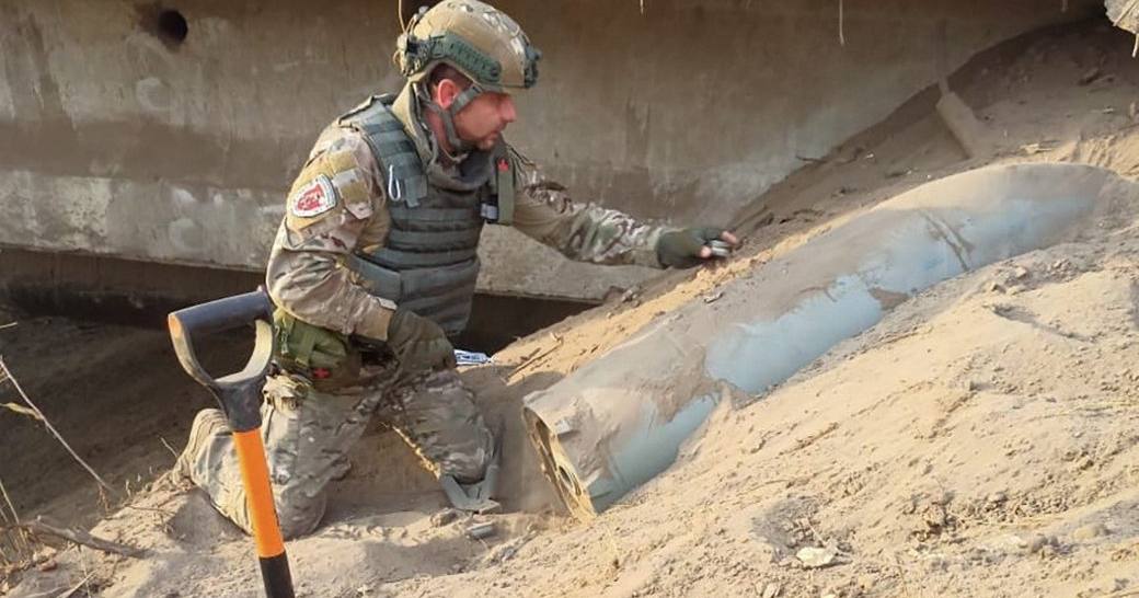 Россияне ежедневно наносят удары по Сумах и области. Авиабомба, которую обнаружили в Сумах, 26 сентября, 2024 / Фото ГУНП в Сумской области