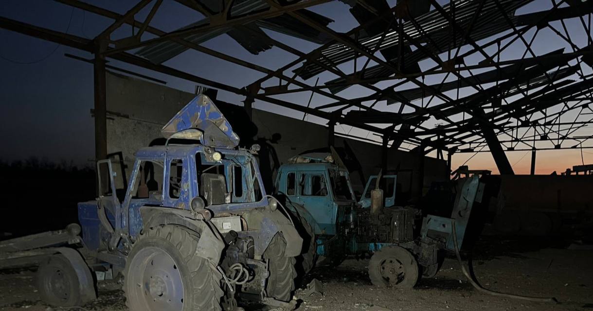 Наслідки обстрілу сільгосппідприємства у с. Шипувате Купʼянського району Харківської області / Фото обласна прокуратура