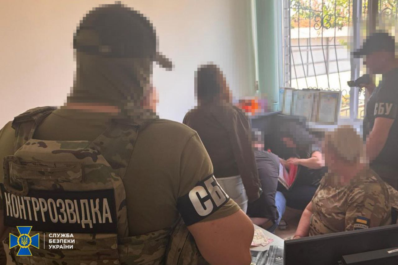 СБУ и Нацполиция задержали адвокатов и должностных лиц ТЦК / Фото: СБУ