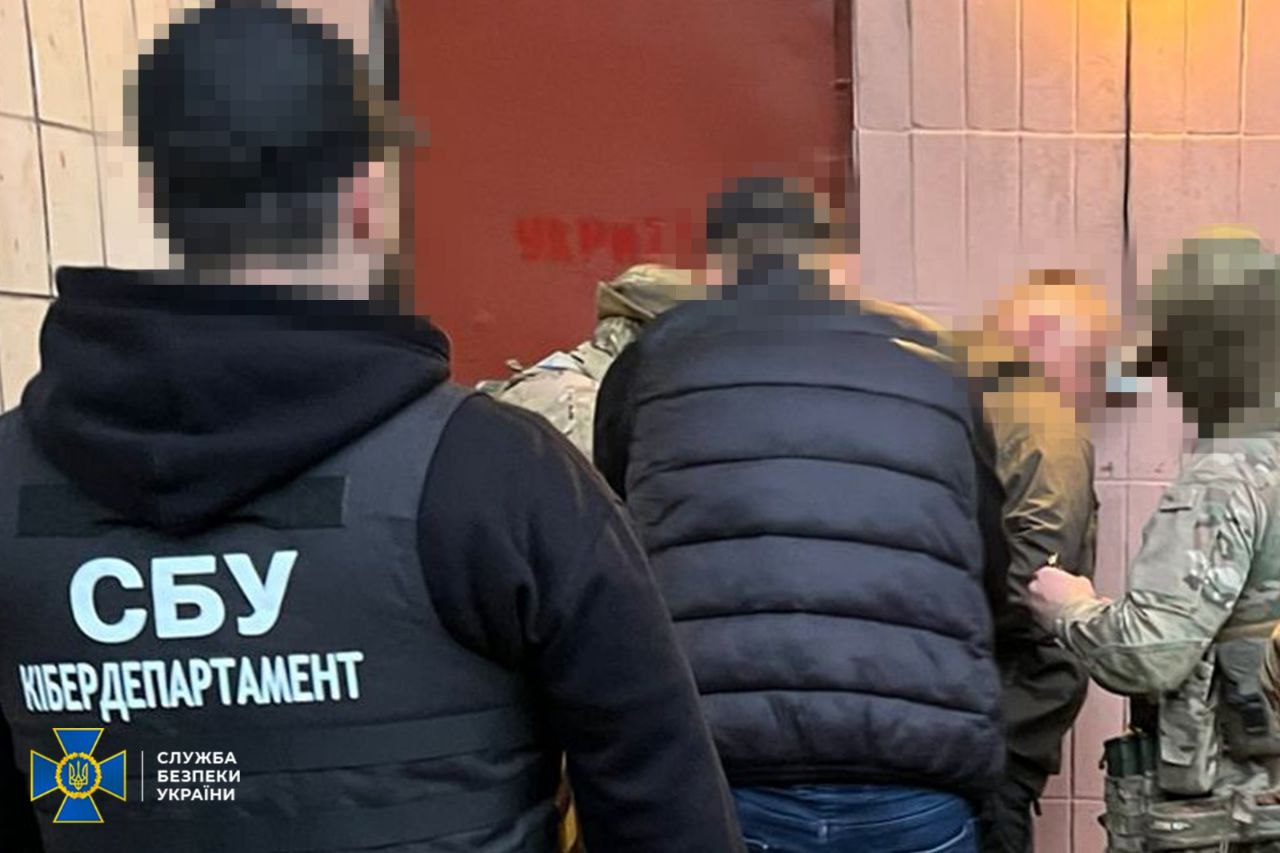 СБУ затримала керівників департаменту безпеки Укренерго / Фото: СБУ