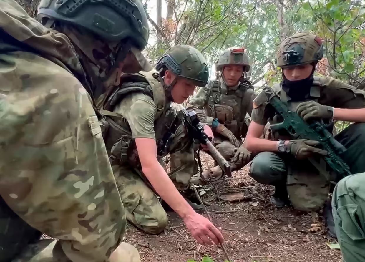 Российские оккупанты / Кадр из видео российского минобороны