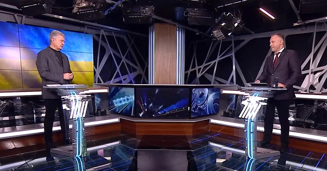 Петро Порошенко під час інтерв'ю на телеканалі «Прямий» / Скриншот відео