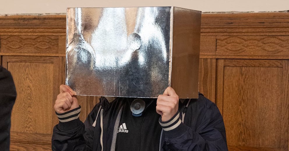 Defendant Konstantin D. confesses during the trial at the district court in Berlin / Photo by Bild