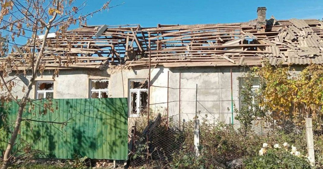 A house destroyed by Russian artillery in the Kherson suburb of Zelenivka, 2 November 2024 / Photo by Suspilne Kherson