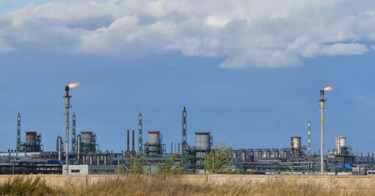 Оренбурзький газопереробний завод ВАТ «Газпром» в Оренбурзькій області, Росія, 1 вересня 2023 року / Фото Reuters