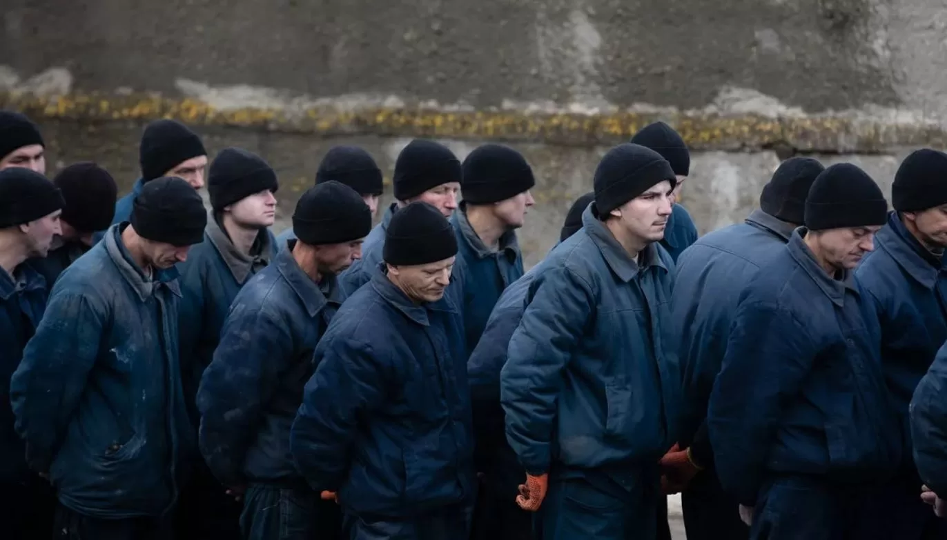 Российские военнопленные в украинской колонии / Фото: "Медуза"