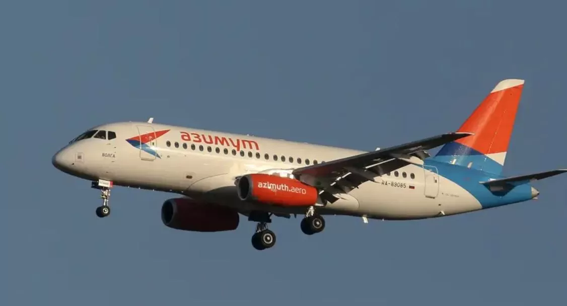 Літак Sukhoi Superjet 100 авіакомпанії "Азимут" / Фото: picture-alliance