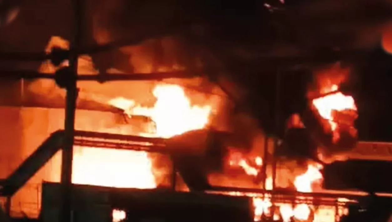 Fire at an oil depot in the Kaluga region / Frame from the video