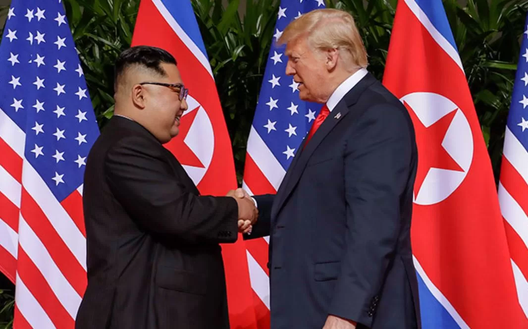 Президент США Дональд Трамп зустрічається з лідером Північної Кореї Кім Чен Ином / Фото: U.S. Embassy