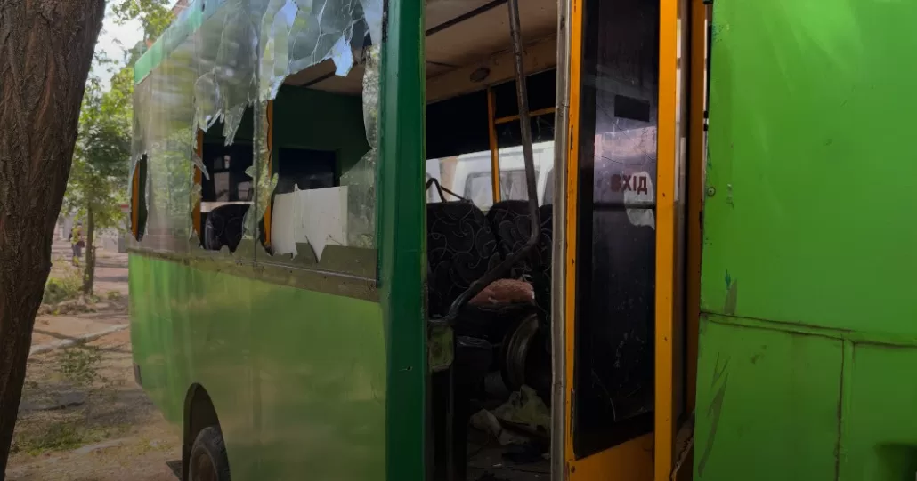 Разбитая маршрутка / Фото Суспільне Херсон
