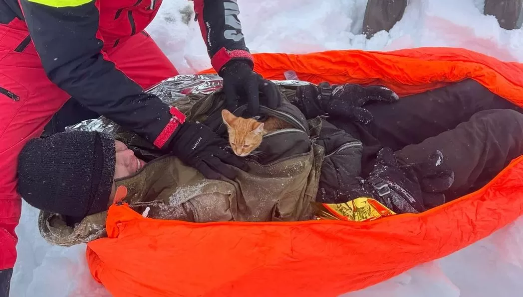Українець, якого врятували в горах Румунії / Фото: Facebook / Salvamont Maramures