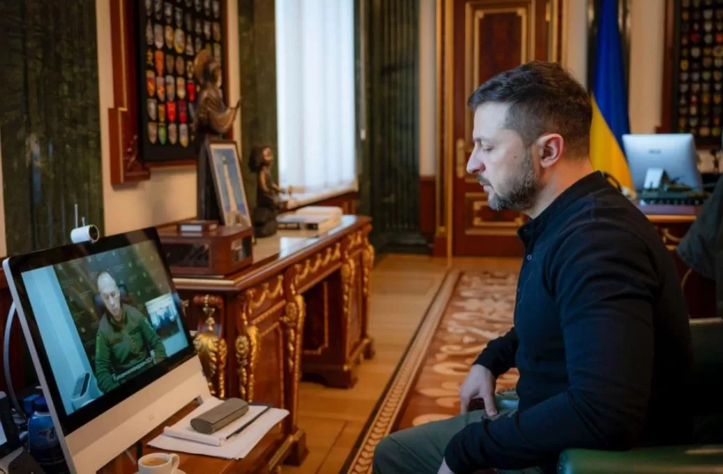 Розмова Володимира Зеленського та Олександра Сирського / Фото: ОП