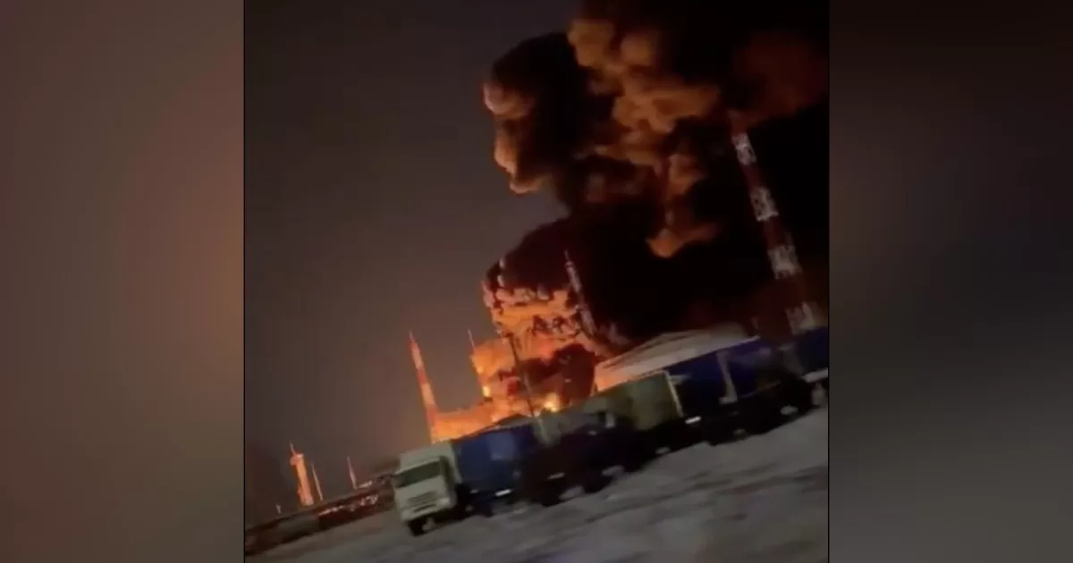 A fire broke out at an oil depot in Orel following a UAV strike / Video screenshot
