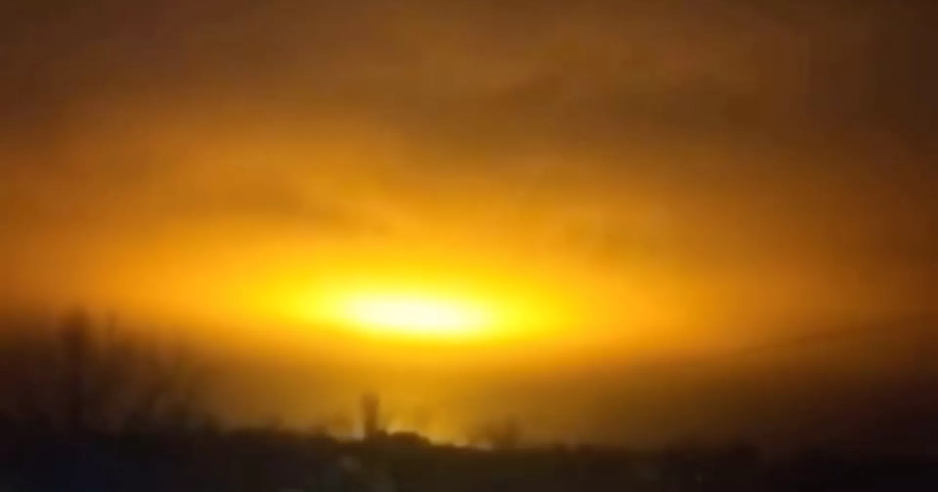 Video footage captures the aftermath of the strike on the oil depot, underscoring the continued vulnerability of key Russian infrastructure to drone attacks