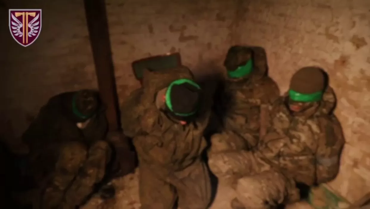 Полонені російські солдати / Фото: скриншот