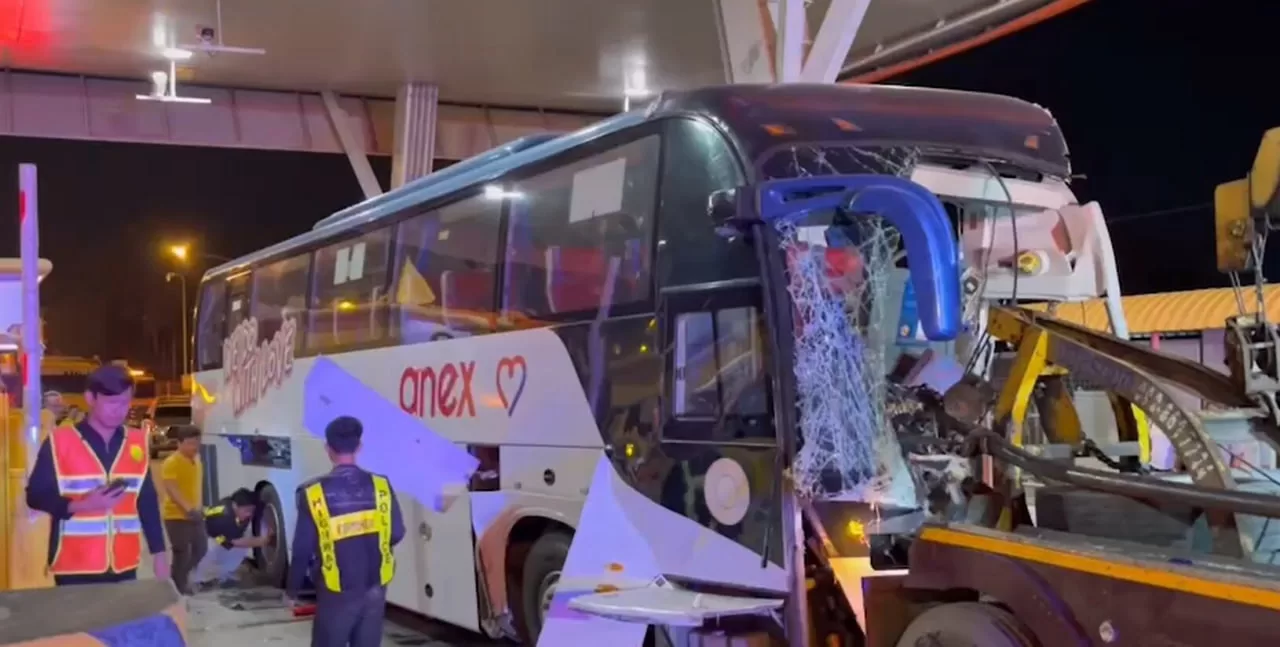 ДТП з туристичним автобусом в Таїланді / Фото: Matichon