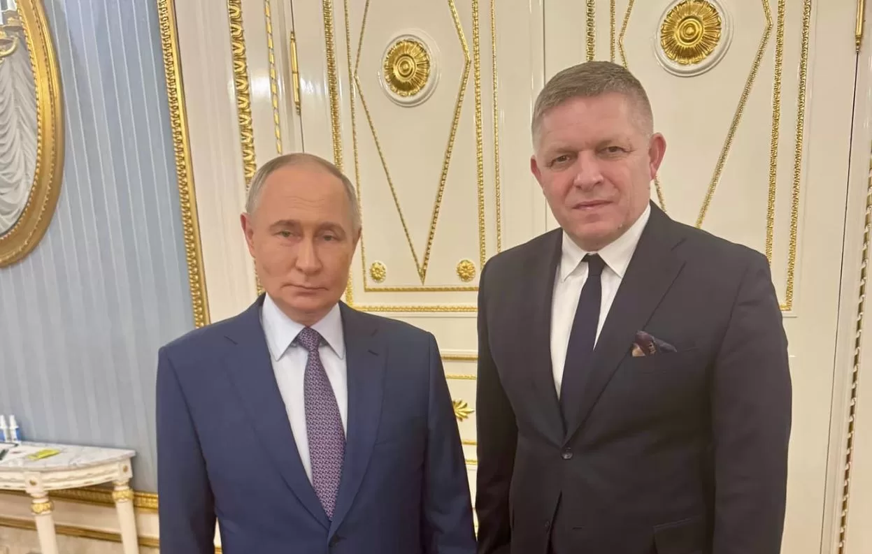 Прем'єр Словаччини Роберт Фіцо та Володимир Путін / Фото: facebook/robertficosk