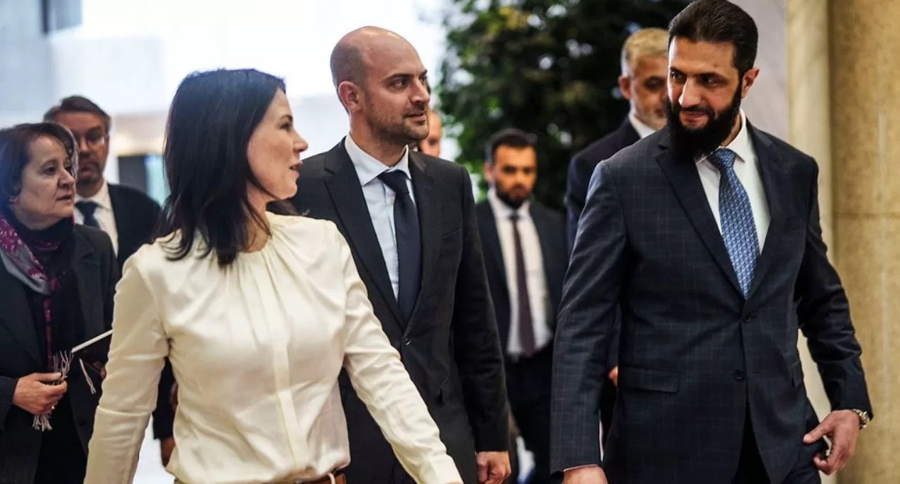 Министр иностранных дел Германии Анналена Бербок и лидер Сирии Ахмед аль-Шараа / Фото: МИД Германии