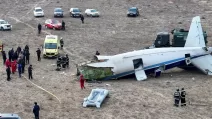 The wreckage of the Azerbaijani Airlines Embraer 190 / Photo: AP