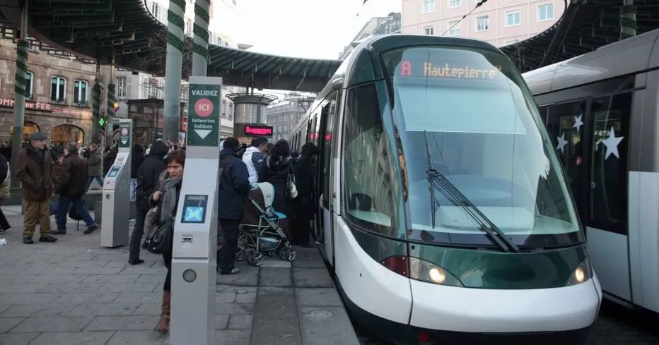 Аварія сталася в суботу вдень у центрі Страсбурга / Фото Le Parisien