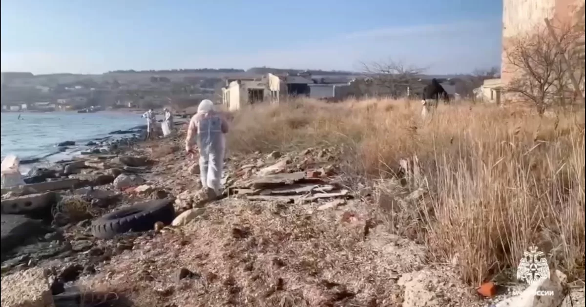 Во время шторма в Керченском проливе потерпели крушение два танкера под российским флагом / Скриншот видео