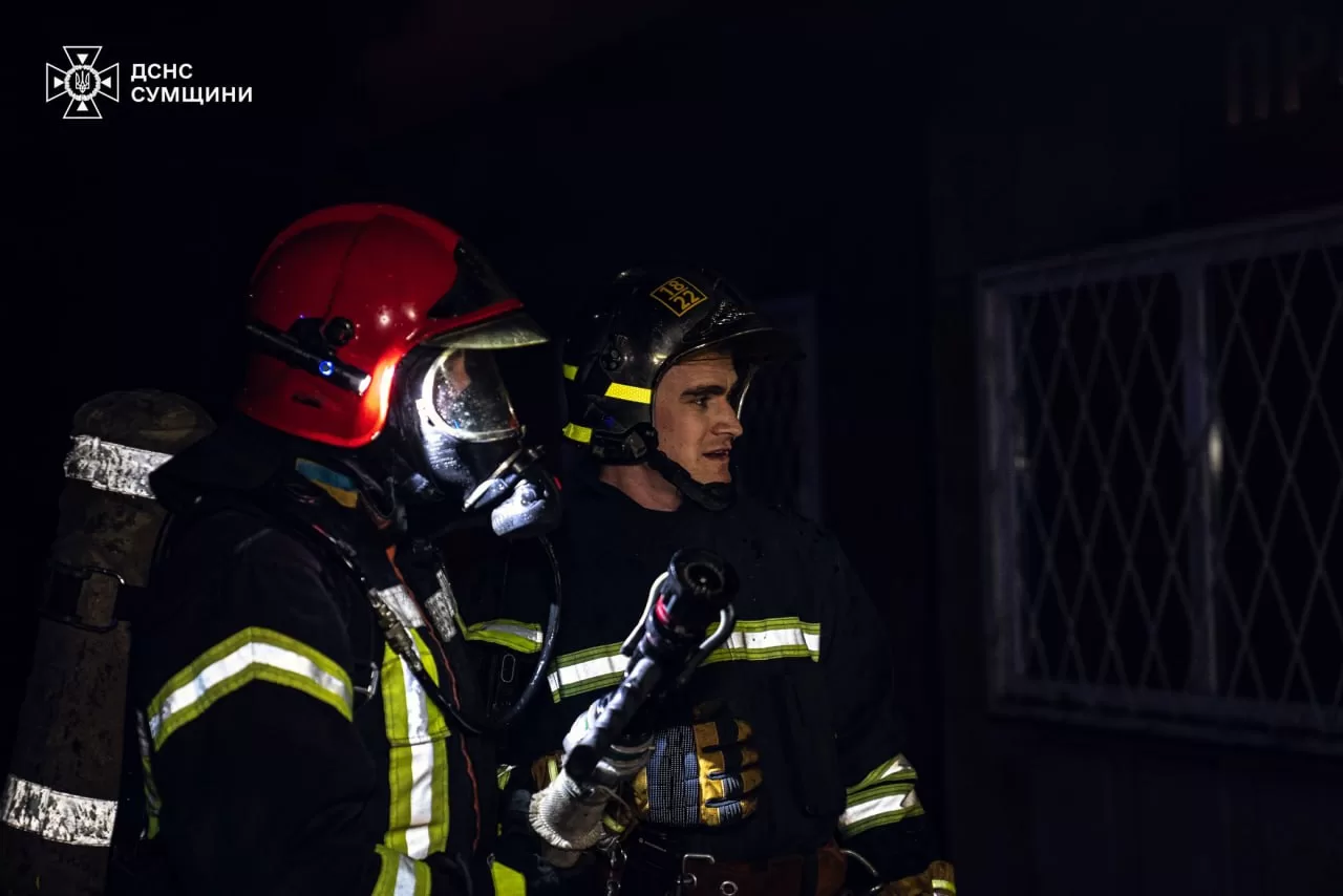 Спасатели на месте обстрела / Фото иллюстративное: ГСЧС Сумщины