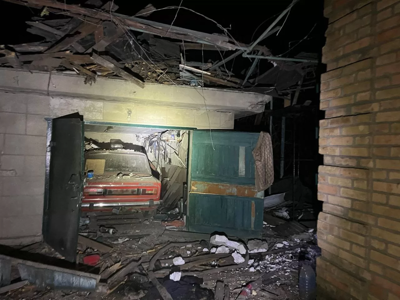 Последствия обстрелов Днепропетровской области / Фото: Сергей Лысак
